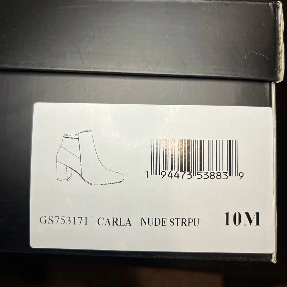 MIA Carla Booties in Nude NWT
